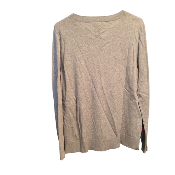 🩷 3/$15 Loft Gray Sweater with Pink and Red Heart Design, Large, NWT - Picture 3 of 3